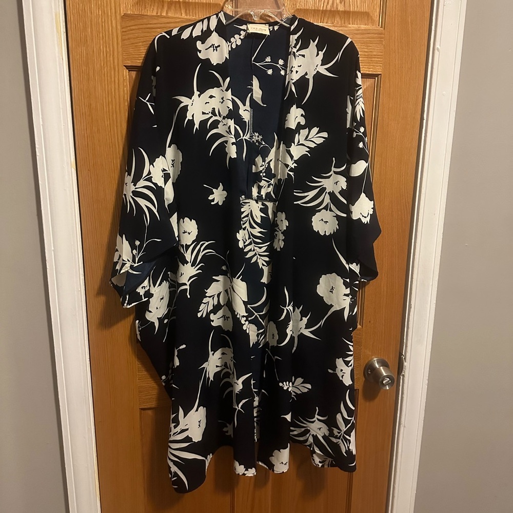 Navy floral kimono cardigan